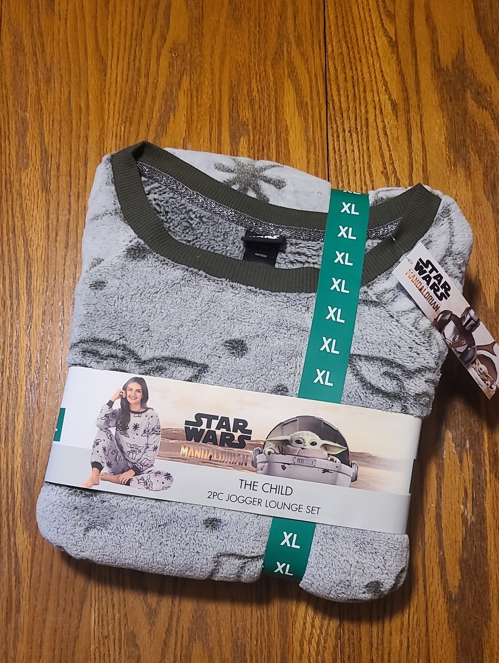 Star Wars NWT Gray Pajama Set  - The Child Design - XL